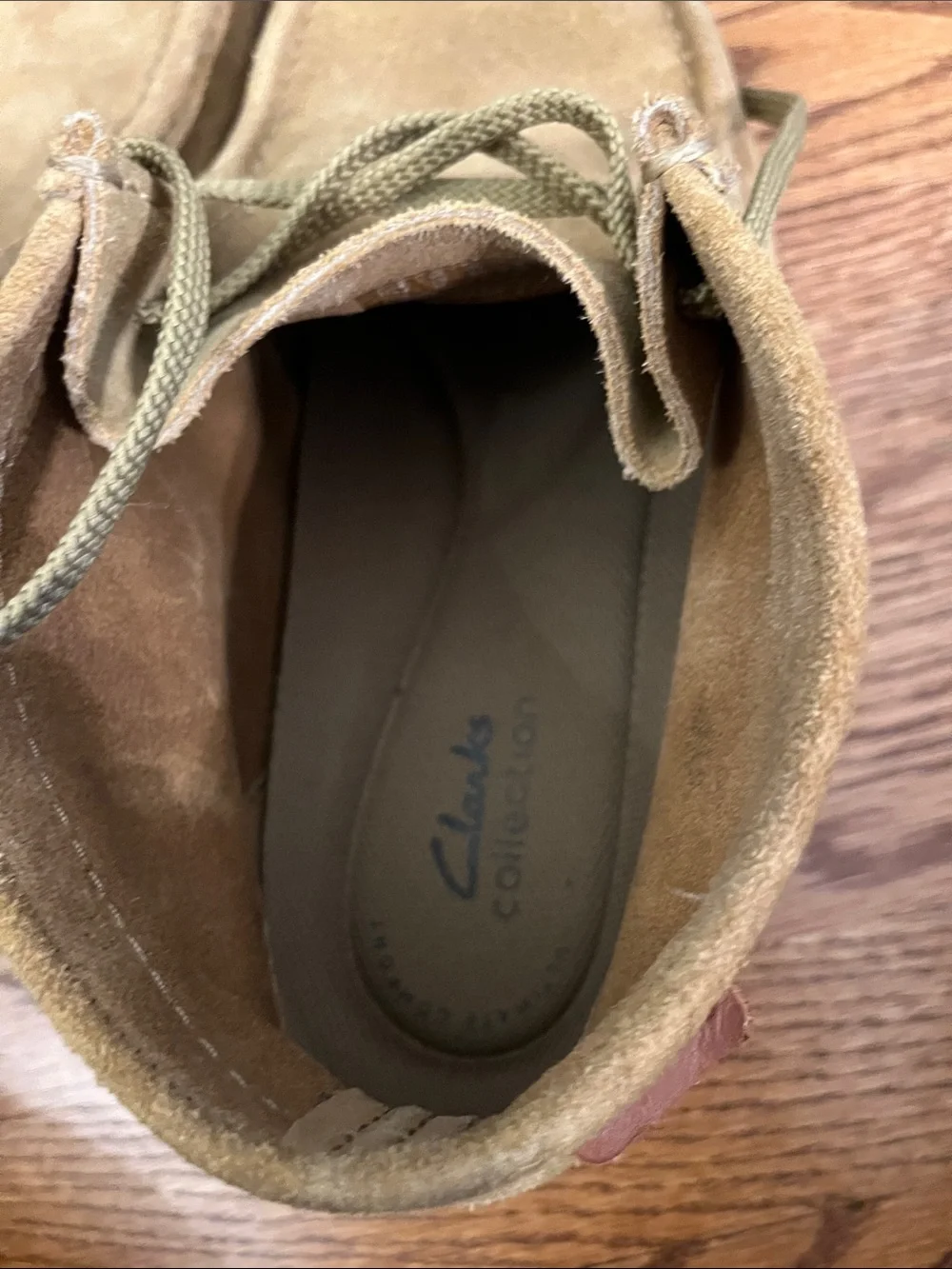 Classic Clarks Originals men's chukka boots Size 12